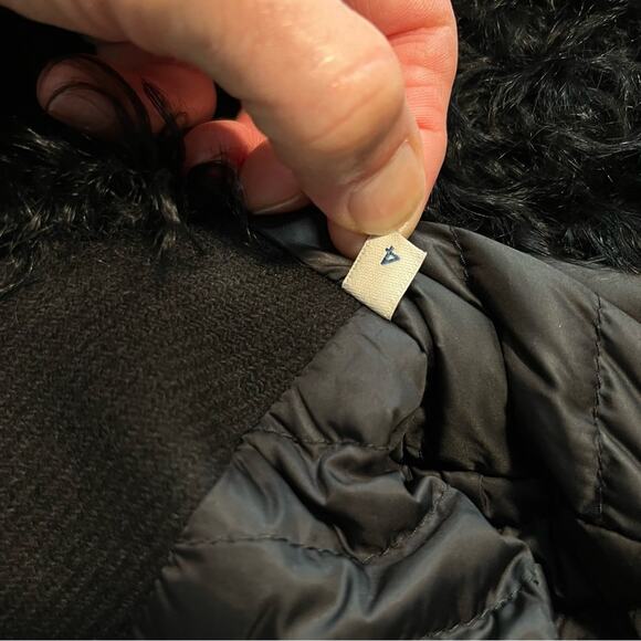 Moncler Eridan Giubbotto Jacket Size 4 Fur collar Kalgan lamb Black EUC Auth. XL - Picture 13 of 15